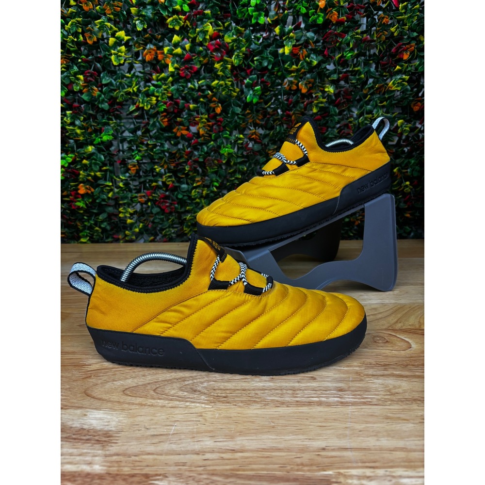 New Balance SUFMOCY1 Moc Low Yellow Black Quilted Fleece Lined Slippers Mens 10